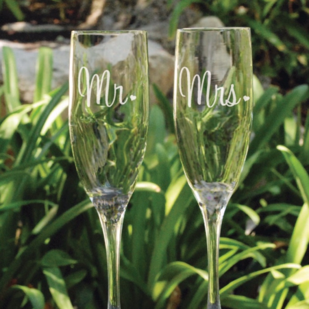 Mr and Mrs Etched Champagne Flutes with Hearts